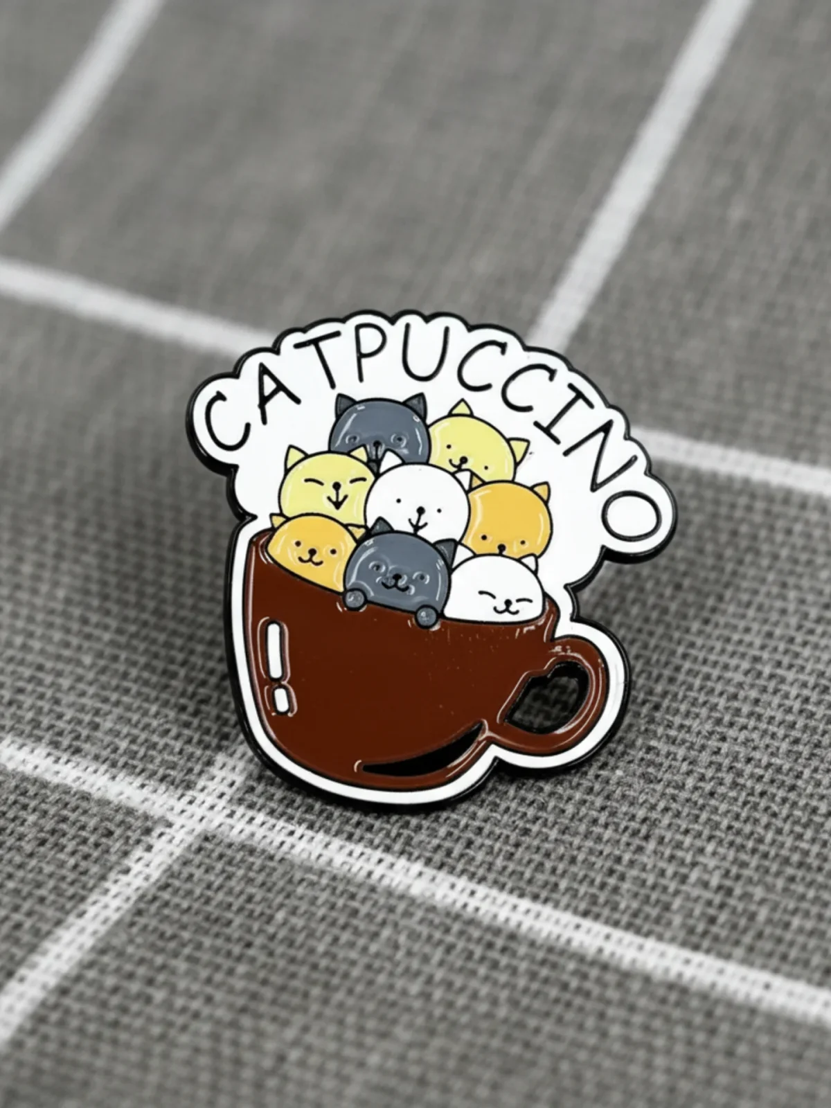 catpuccino-kociccino-hnedy-hrnecek-plny-kocicek-1 Catpuccino / Kočiccino – hnědý hrneček plný kočiček