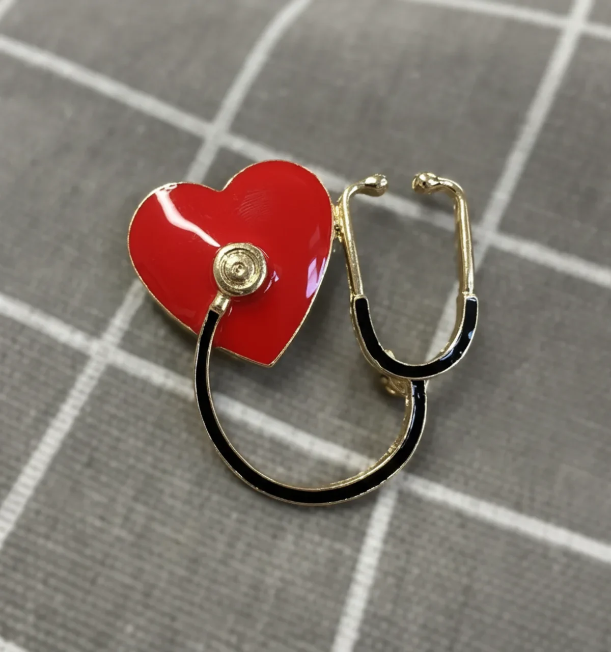 fonendoskop-se-srdcem-laska-k-medicine-1 Fonendoskop se srdcem / Láska k medicíně