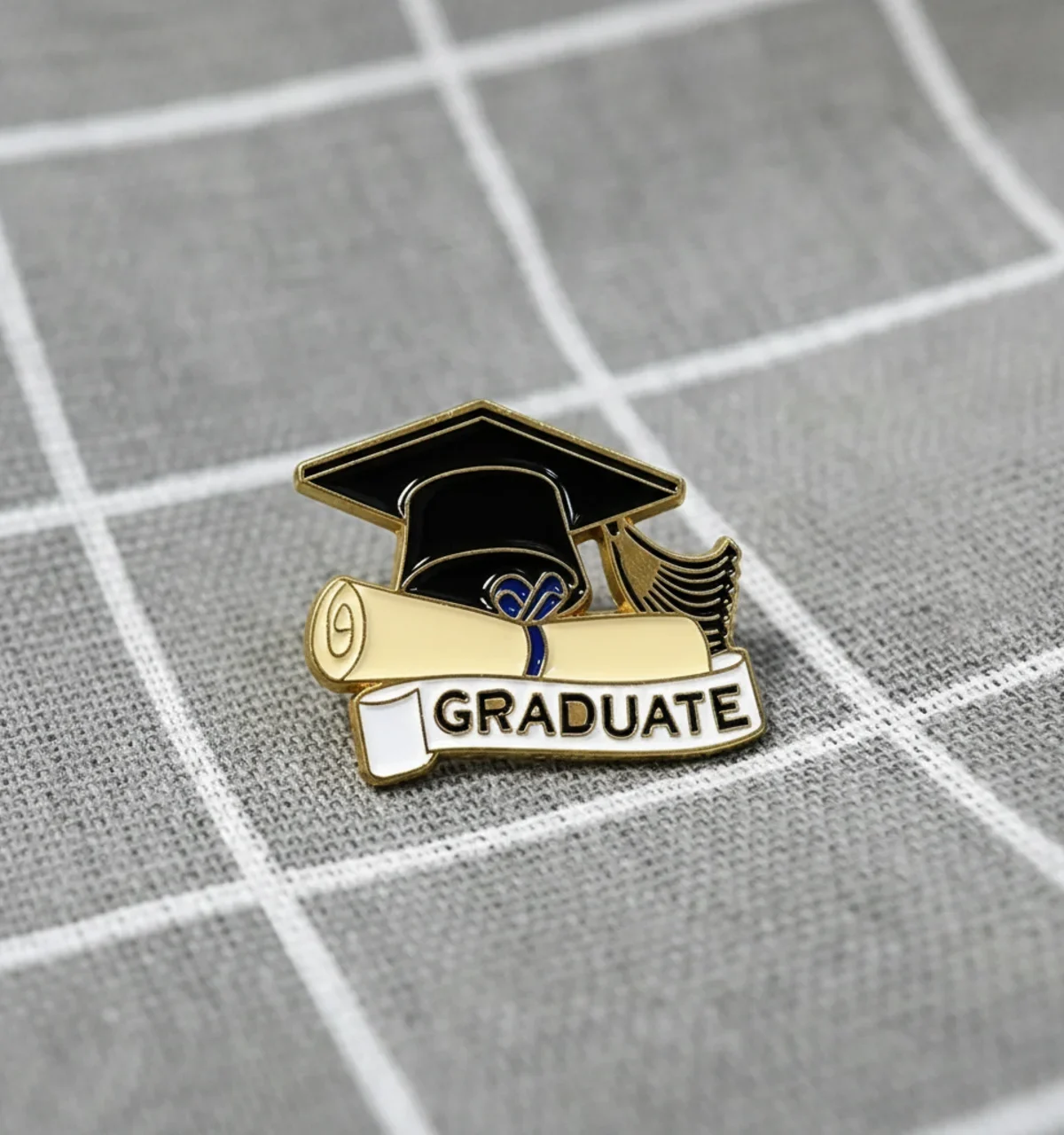 graduate-absolvent-1 Graduate / Absolvent