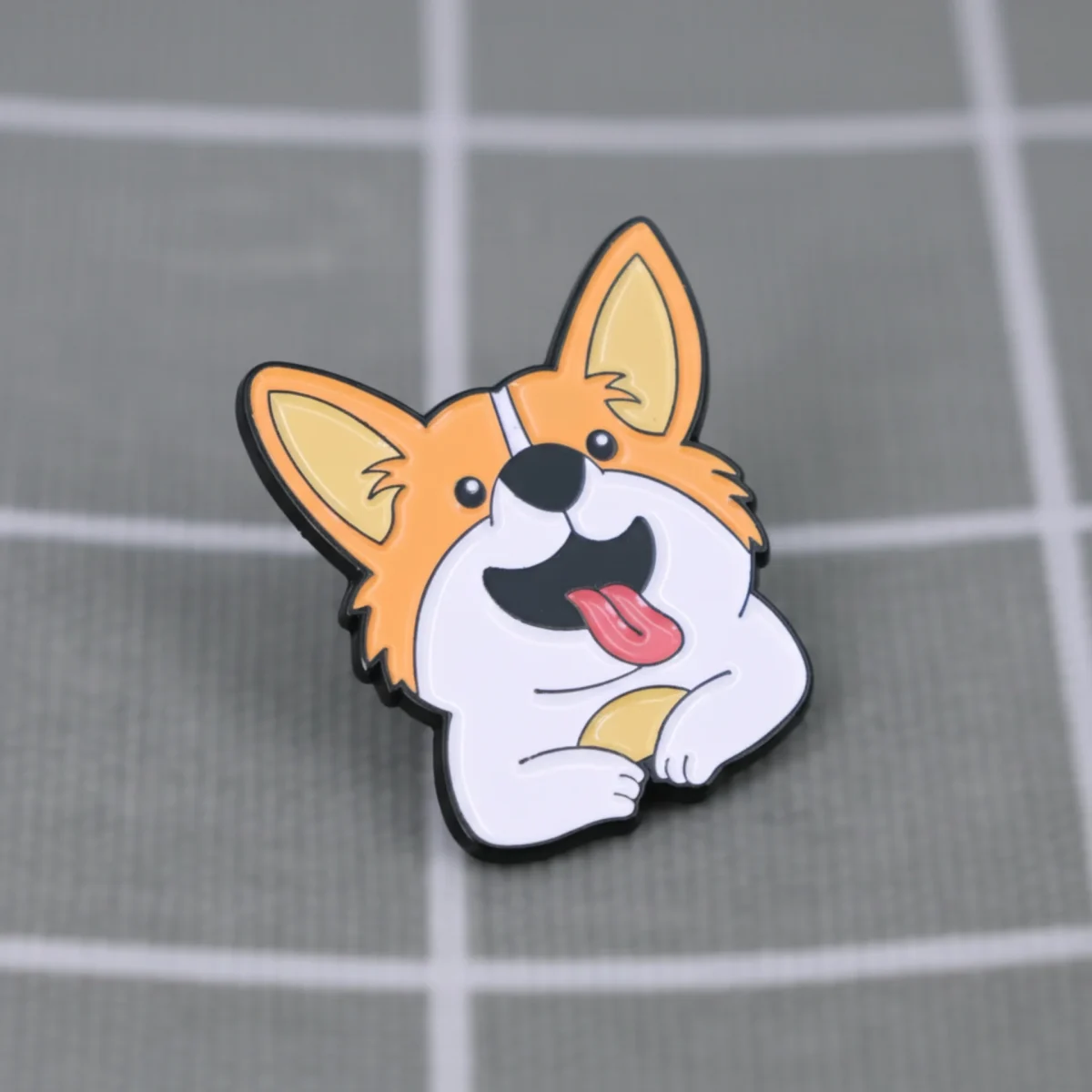 hnedobily-pejsek-corgi-s-vyplazenym-jazykem-1 Hnědobílý pejsek (Corgi) s vyplazeným jazykem