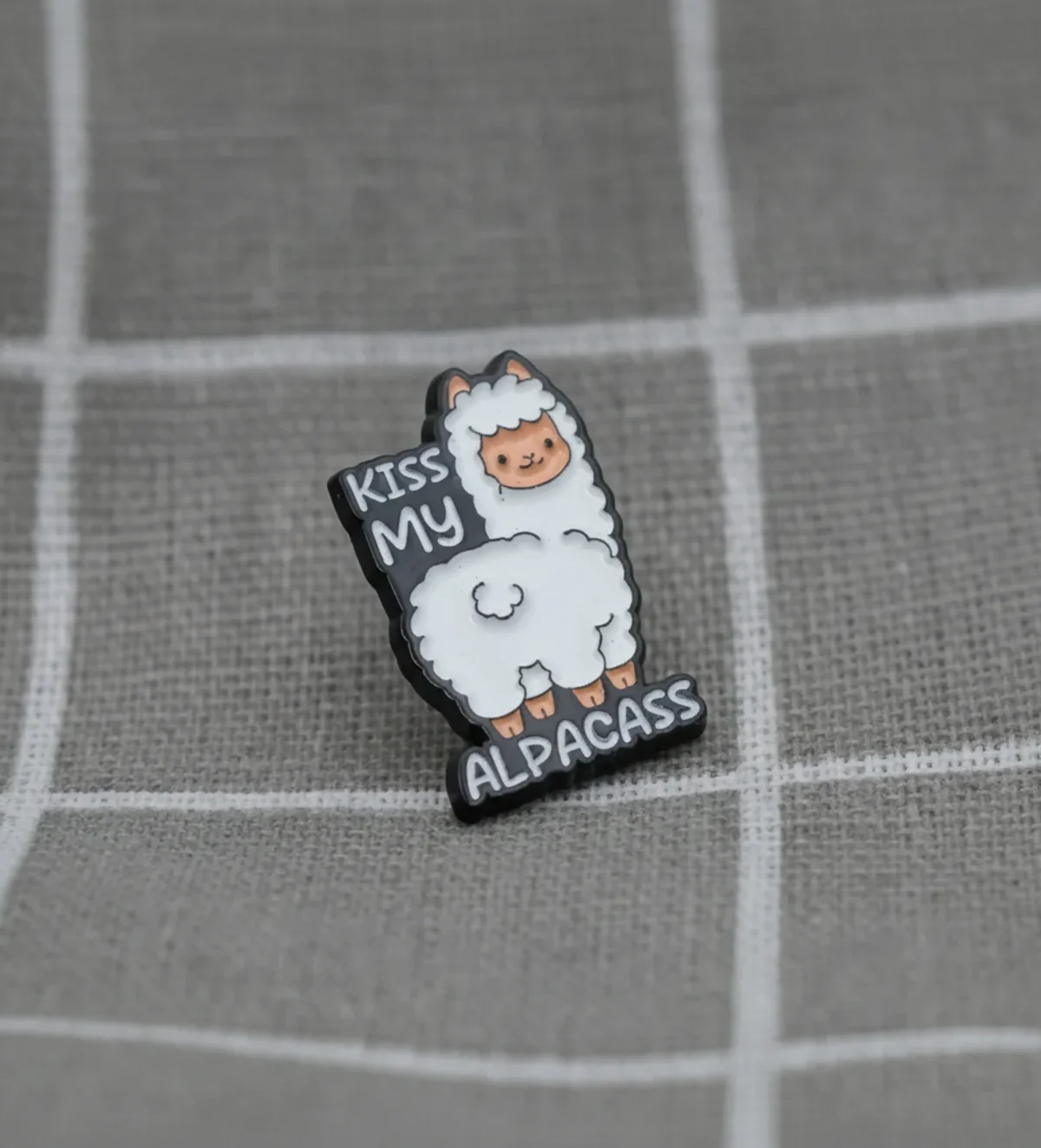 kiss-my-alpacass-polib-mi-prdl-alpaku-1 Kiss my alpacass / Polib mi prd*l (alpaku)