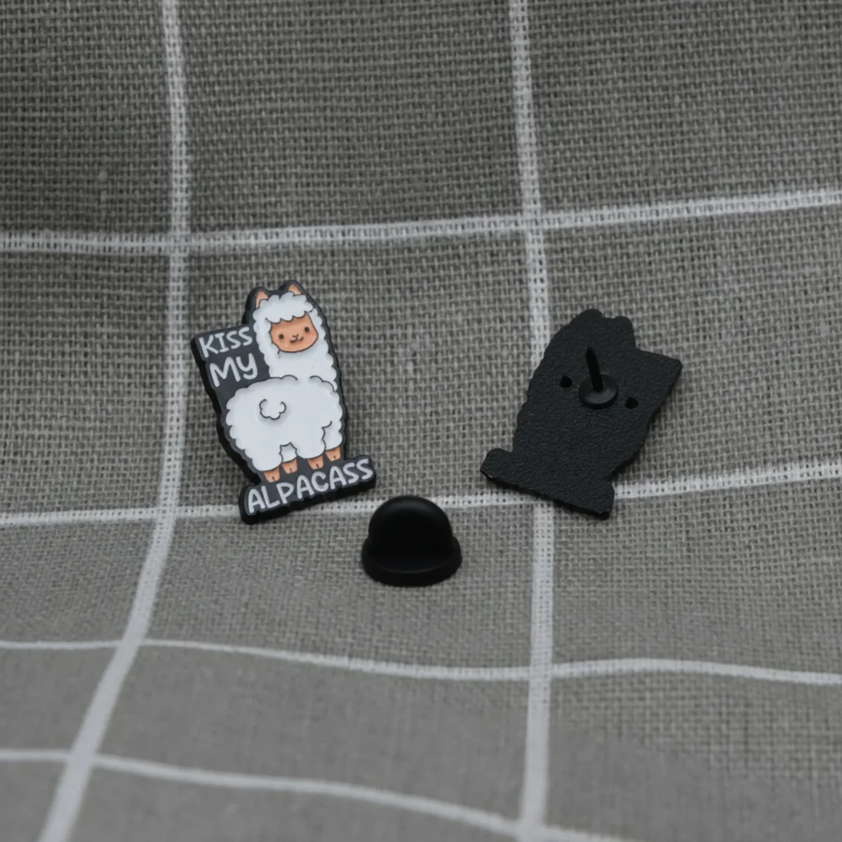 kiss-my-alpacass-polib-mi-prdl-alpaku-2 Kiss my alpacass / Polib mi prd*l (alpaku)