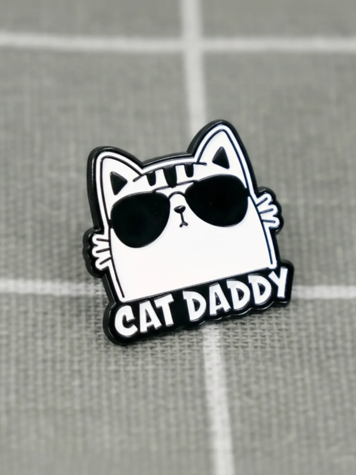kocka-s-brylemi-cat-daddy-kocici-tatka-1 Kočka s brýlemi - Cat daddy / Kočičí taťka
