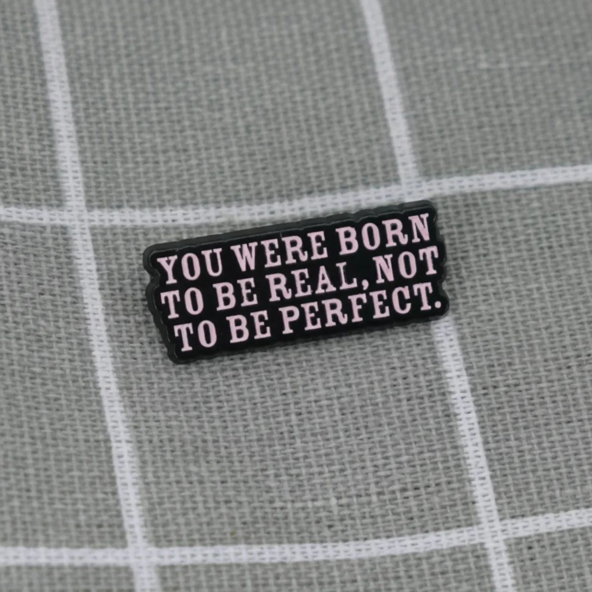 you-were-born-to-be-real-not-to-be-perfect-narodila-ses-abys-byl-opravdovya-ne-dokonalya-1 You were born to be real, not to be perfect. / Narodil(a) ses, abys byl opravdový(á), ne dokonalý(á).