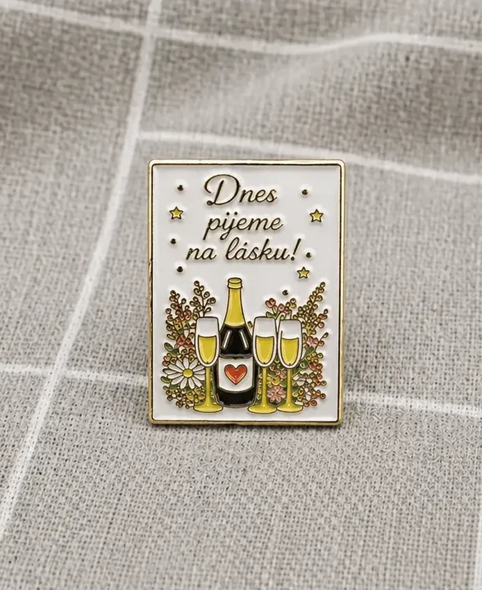 Svatební odznáček - vývazek na svatbu 2 Svatební odznáček - Dnes pijeme na lásku!