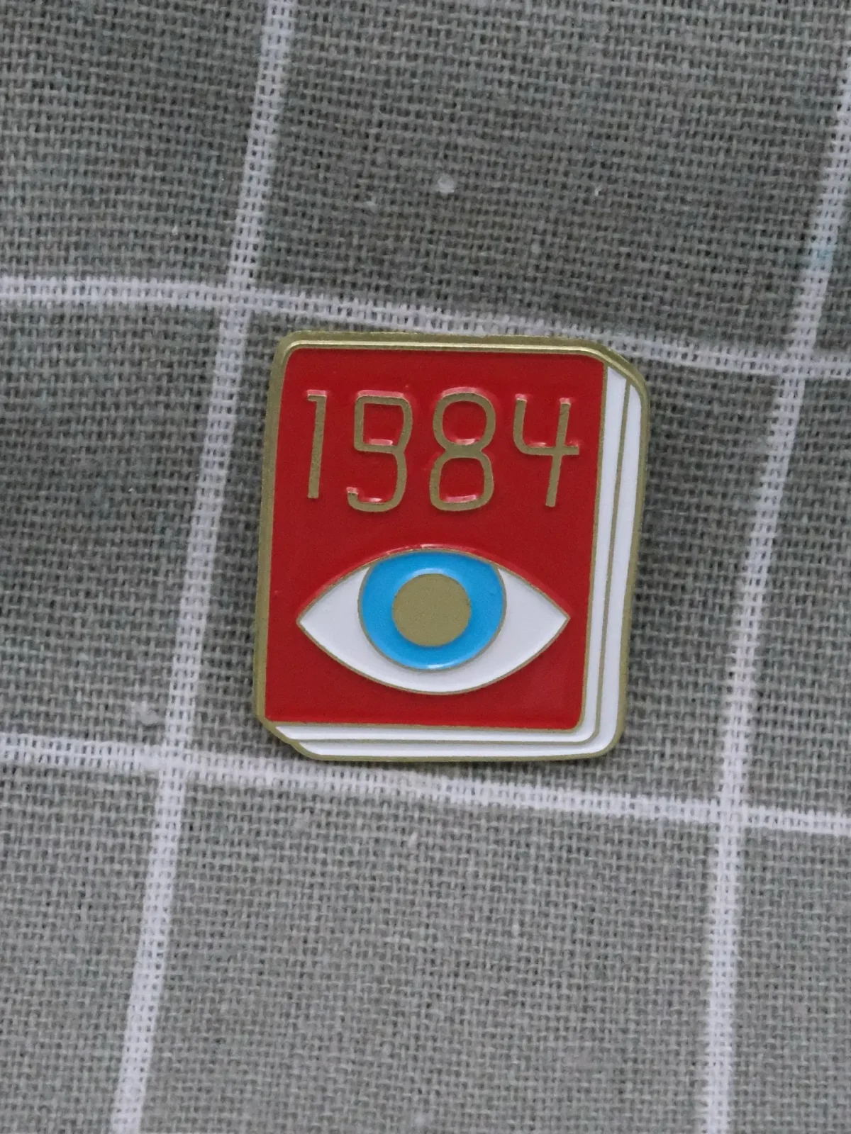 Odznacky na miru jiz od 25 ks - odznáčky s logem vasi firmy 30 Kniha 1984 (George Orwell)